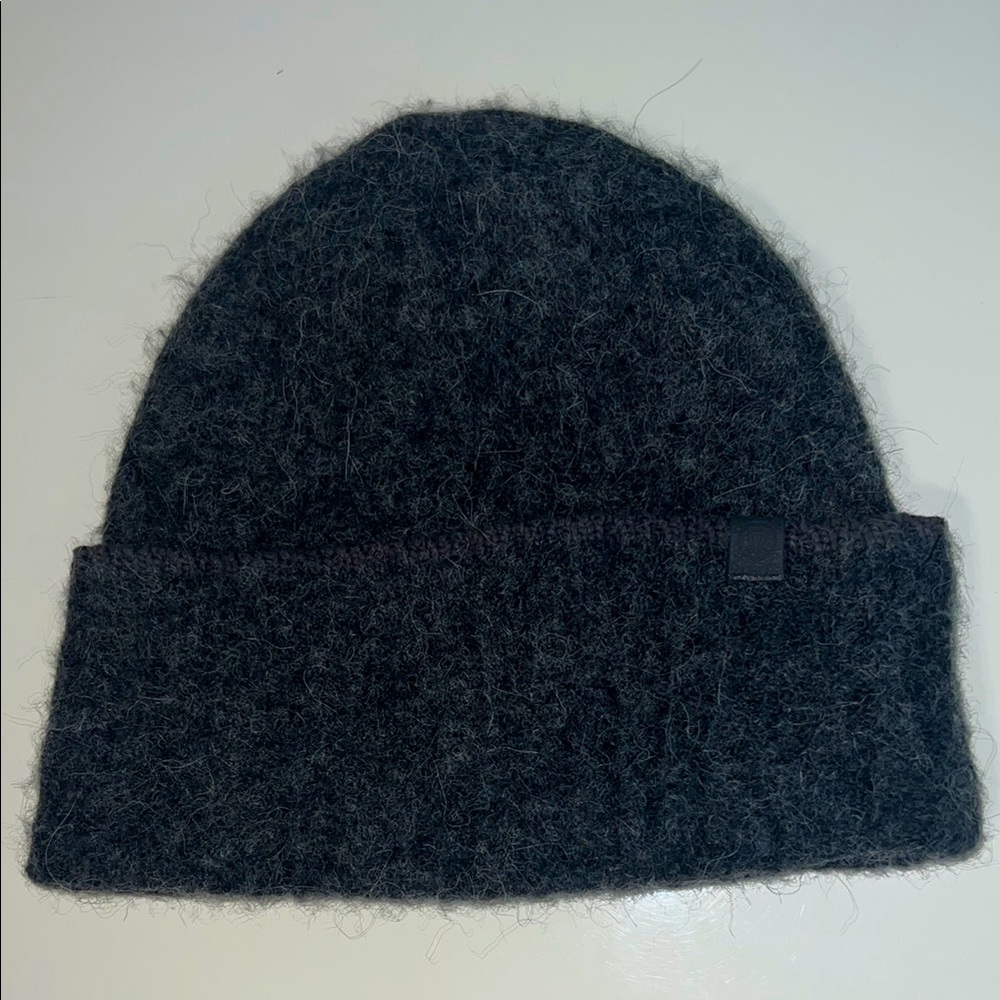 Lululemon Alpaca Hair - Merino Wool Blend Beanie, Unisex, Ultra Warm, Size S/M